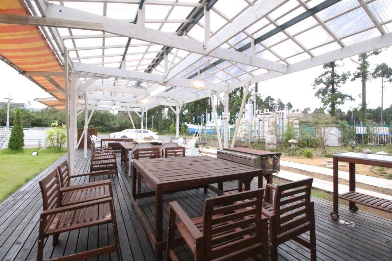 Hotel Swan Lake Nagara Nagara  Экстерьер фото